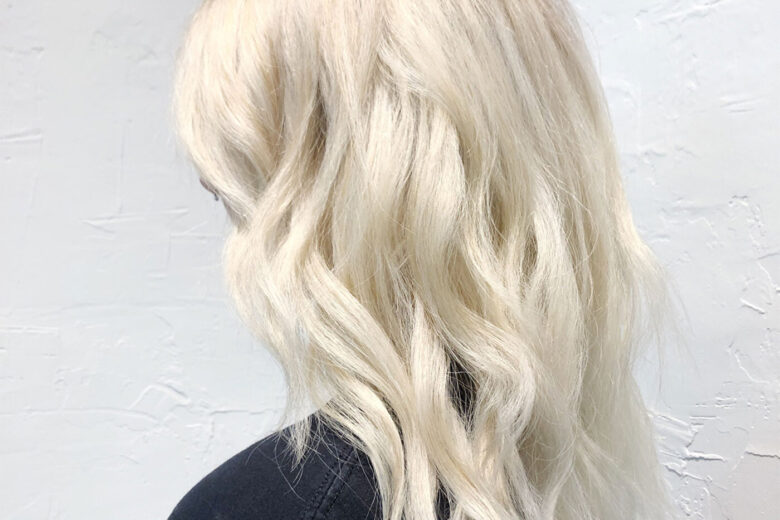 Il segreto per capelli morbidi dopo la decolorazione